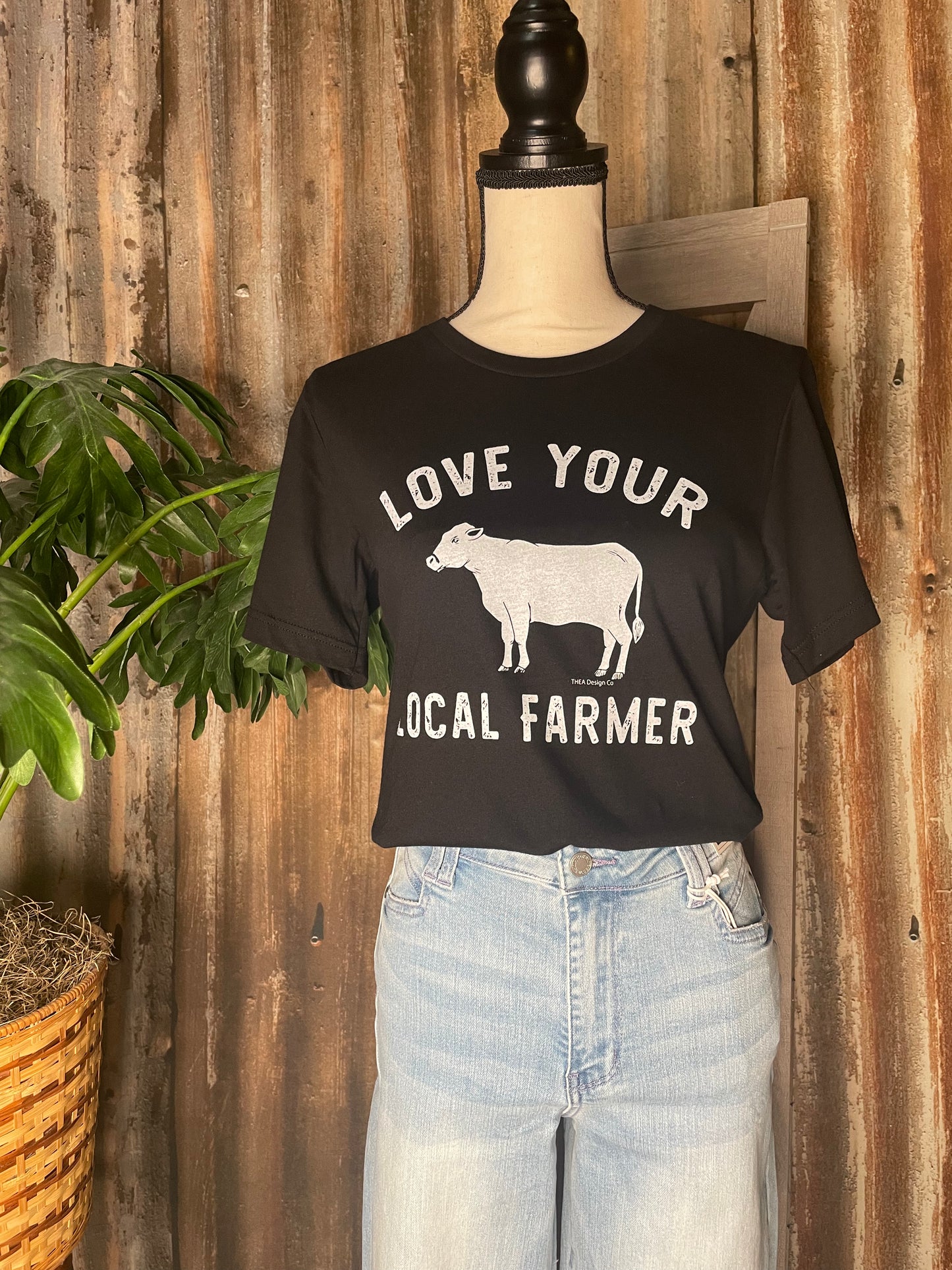 SHORT SLEEVE GRAPHIC BLACK T-SHIRT