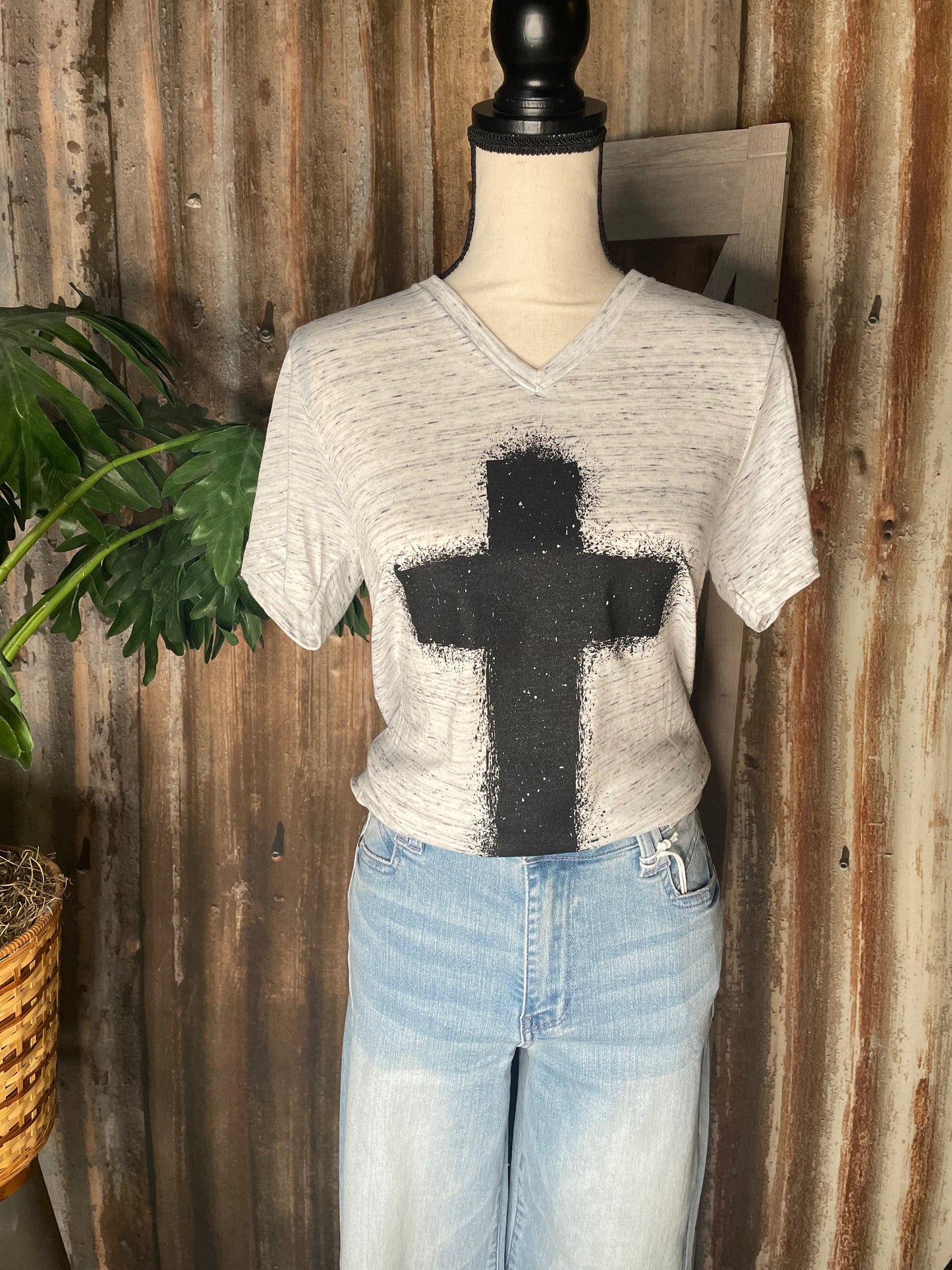 WOMENS GRAPHIC T-SHIRT BLACK CROSS