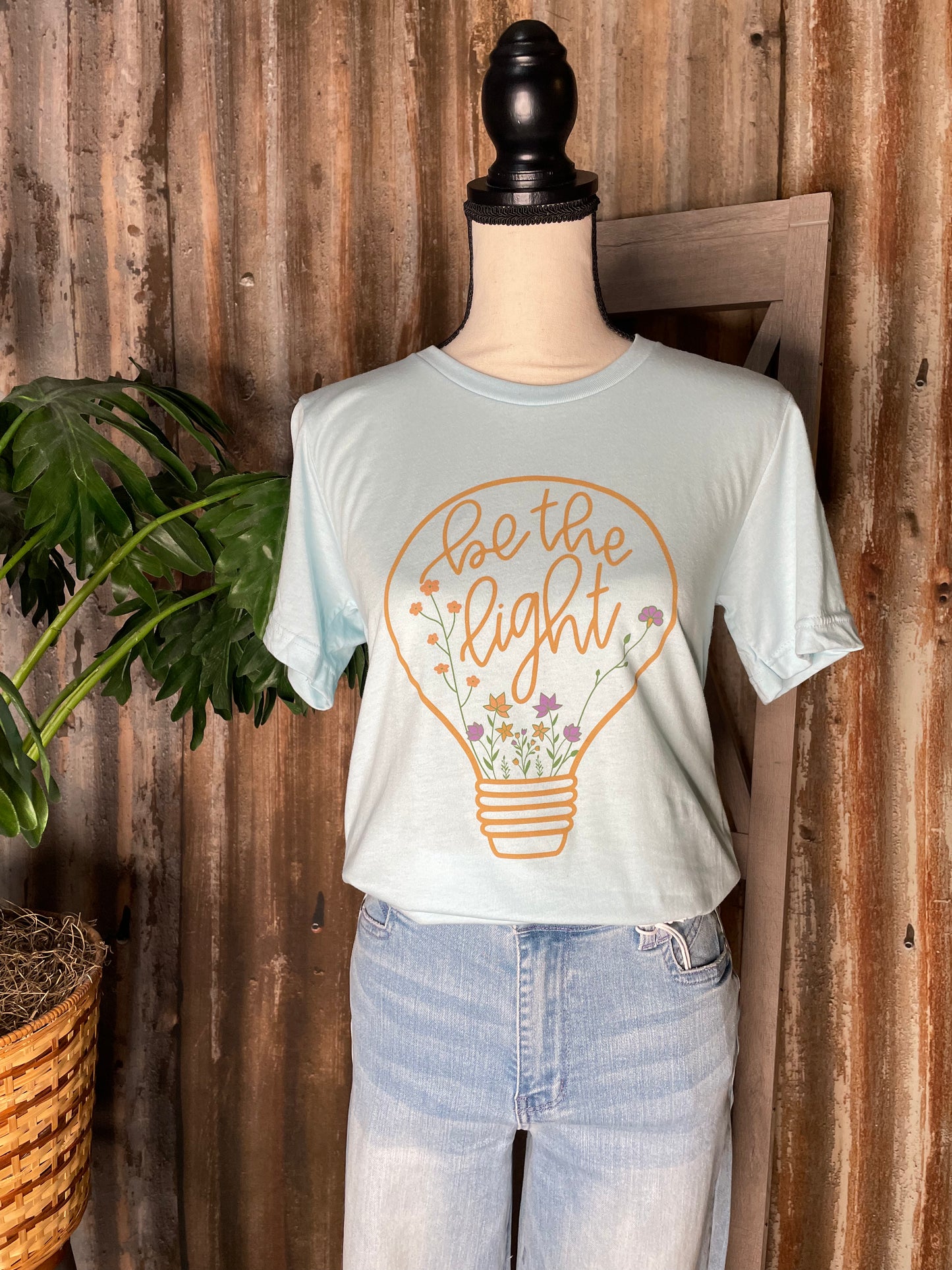 WOMENS GRAPHIC T-SHIRT BE THE LIGHT