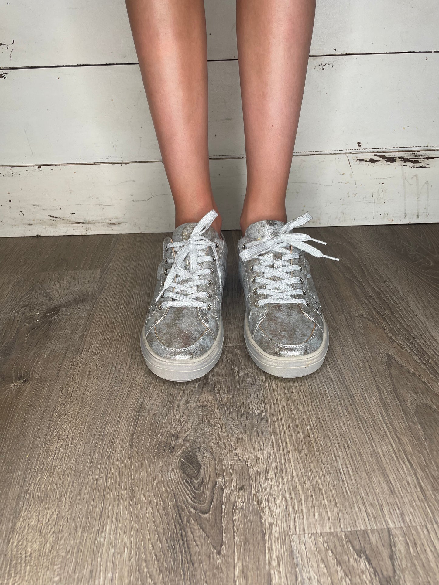 WOMENS SILVER METALLIC FOOTWEAR