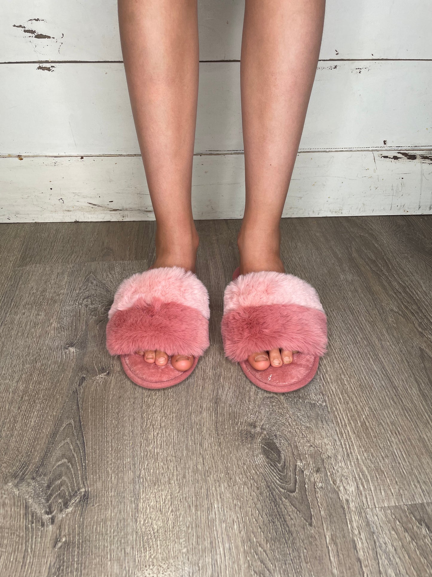 WOMENS BERRY PUFF SLIPPERS