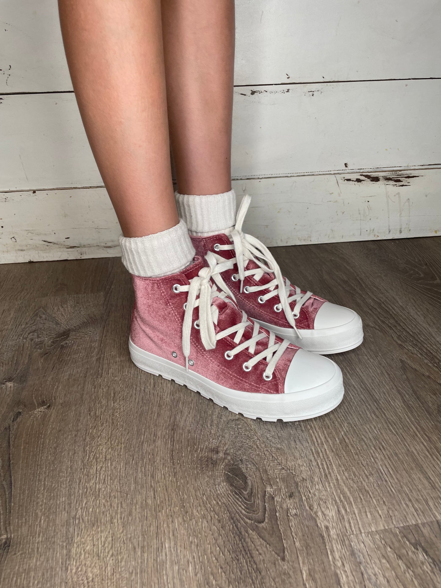 WOMENS BLUSH VELVET HIGH TOP FOOTWEAR