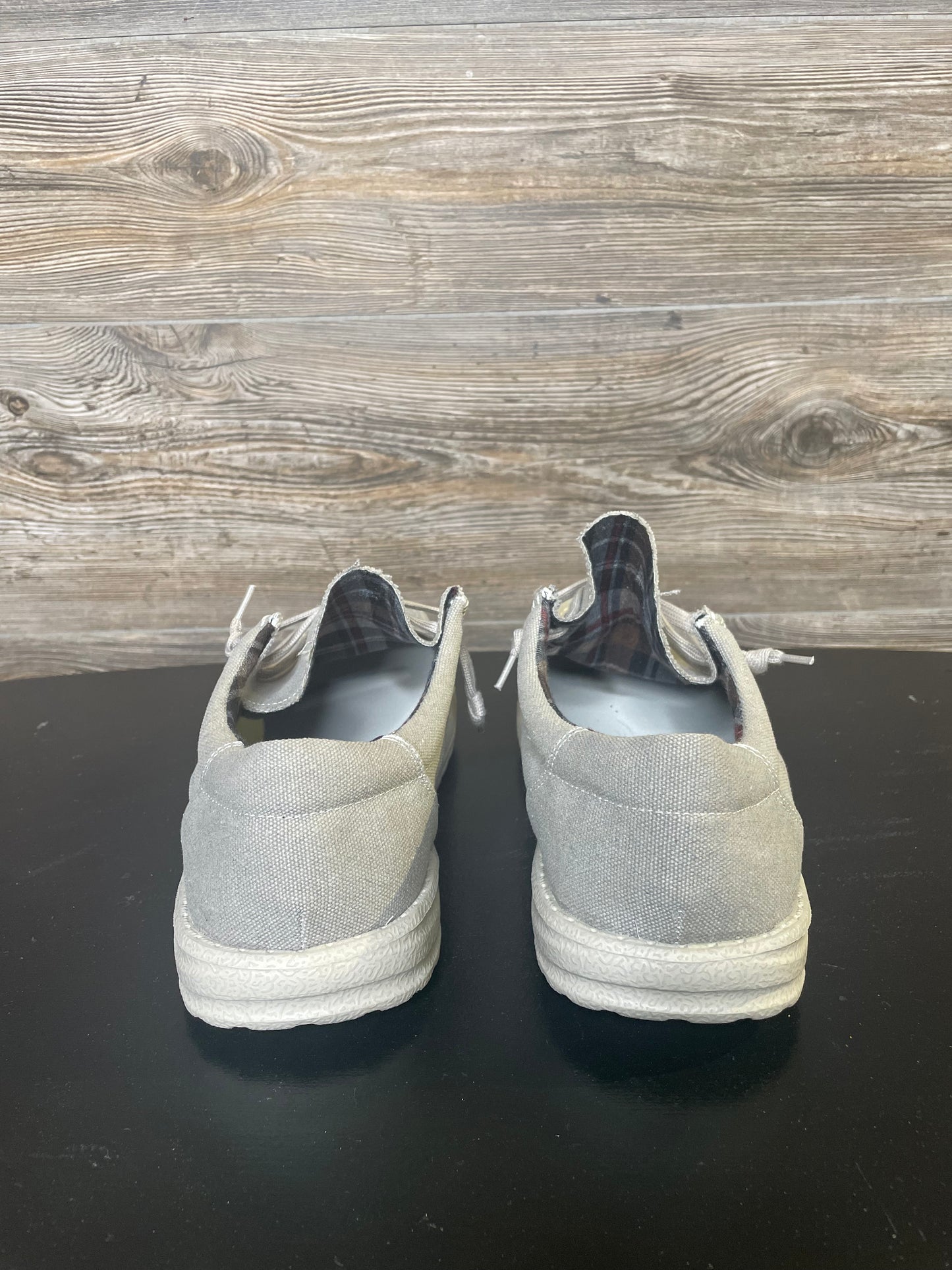 MEN’S LACED GREY LOAFER SHOE