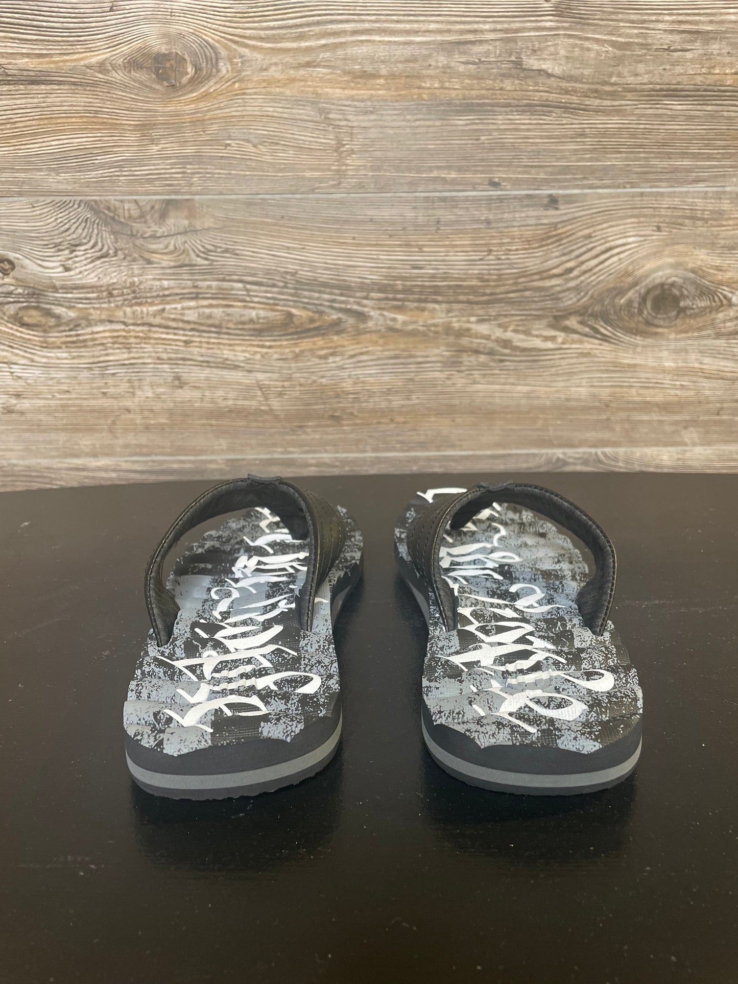 MENS HOWITZER BLACK "WE THE PEOPLE" FLIP FLOPS