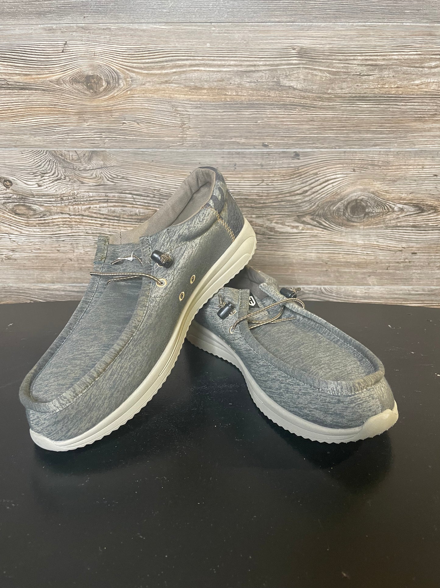 MEN’S LACED CAMO GREY LOAFER SHOE