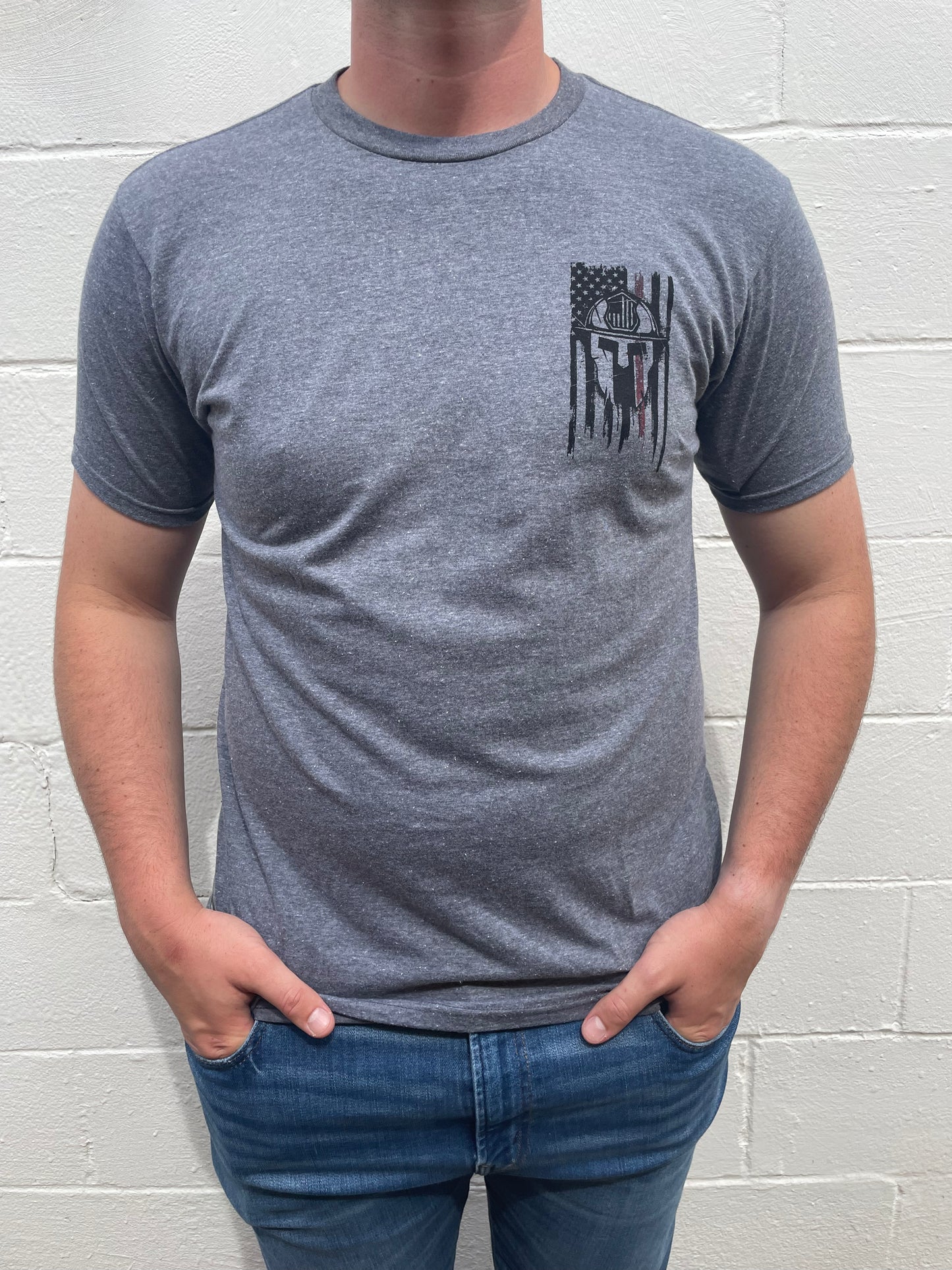 MEN'S GREY HEATHER GRAPHIC SHORT SLEEVE T-SHIRT