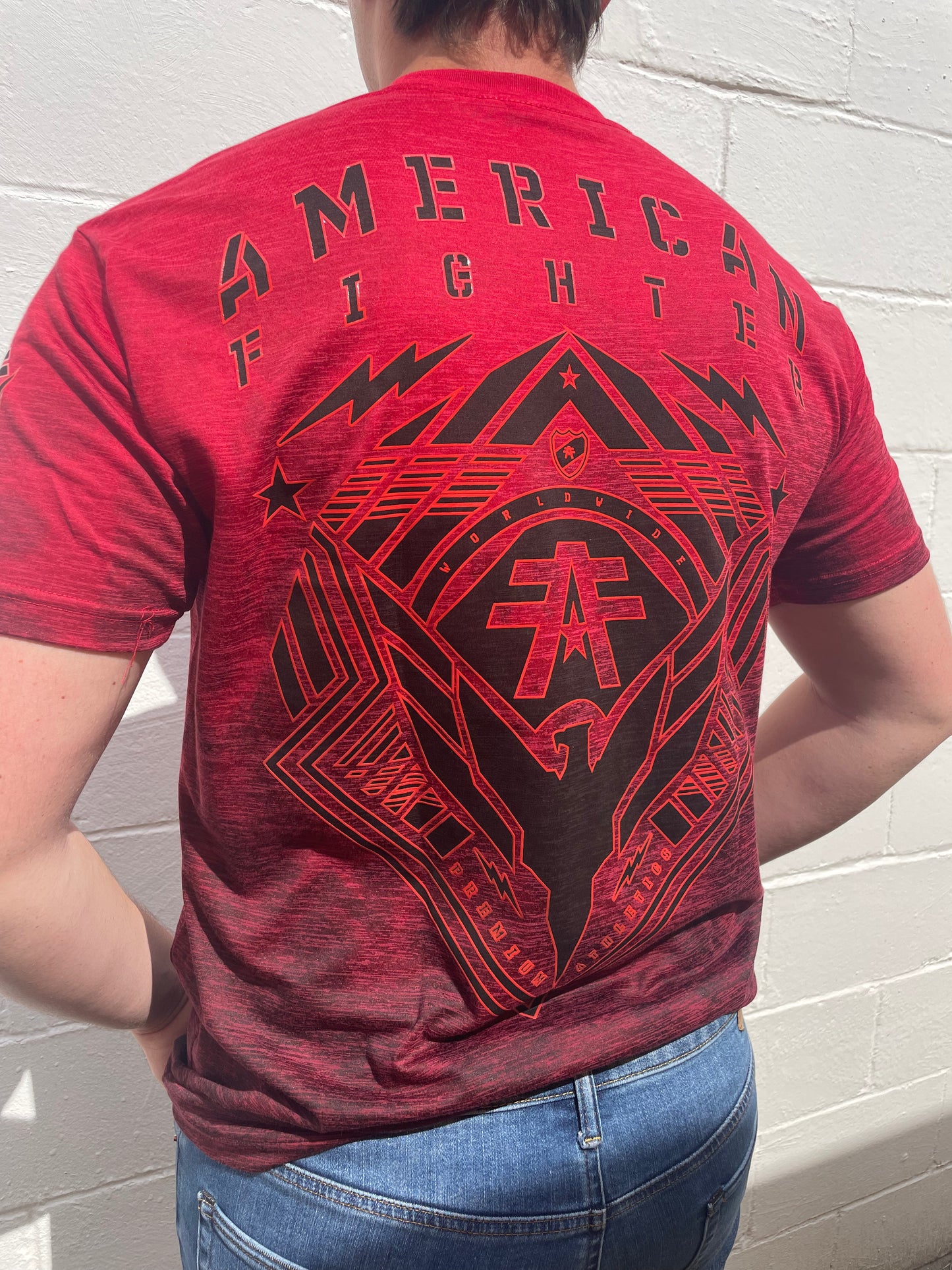 MEN'S RED GRAPHIC SHORT SLEEVE T-SHIRT