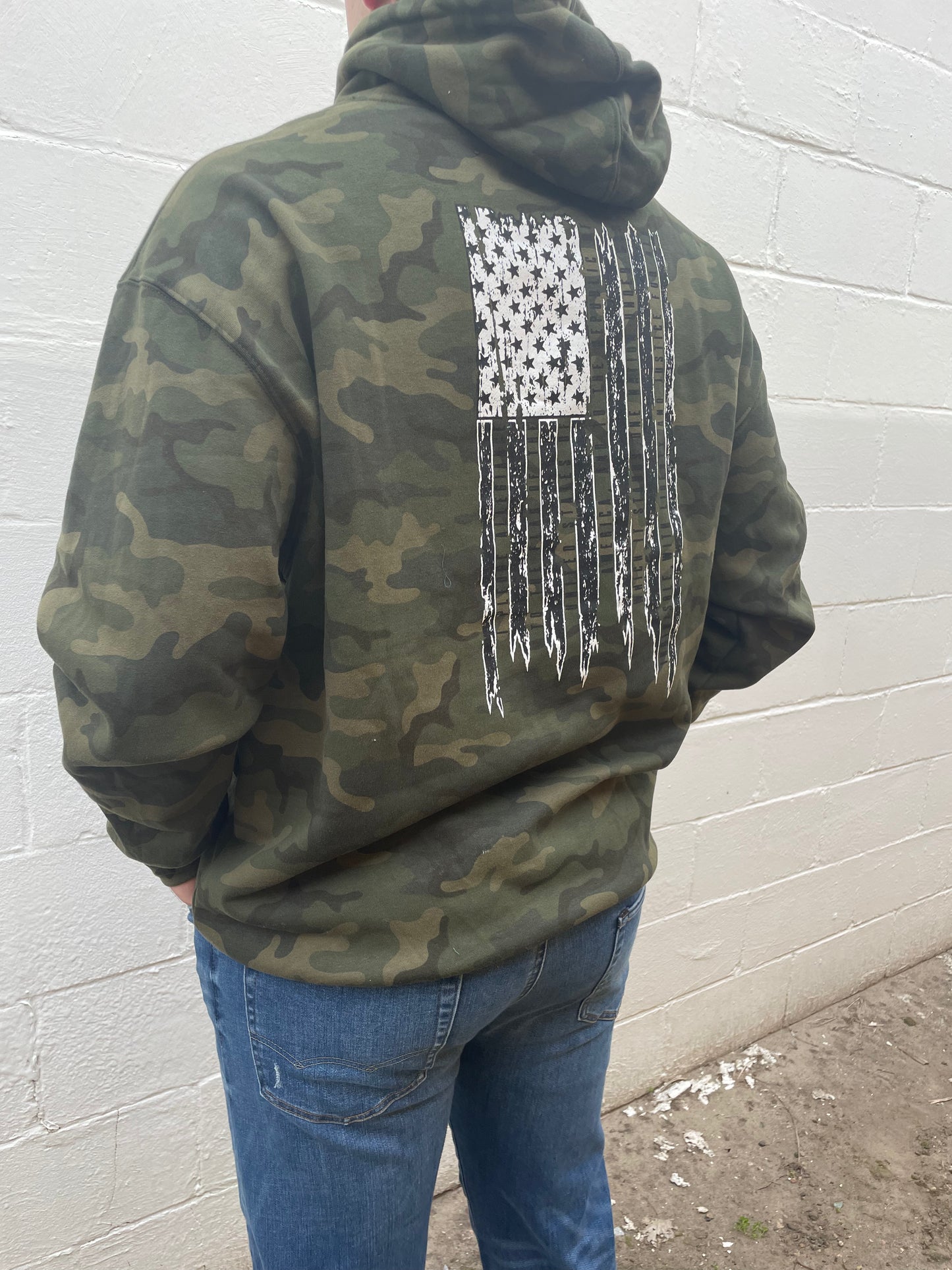 MEN'S GREEN CAMO LONG SLEEVE HOODIE