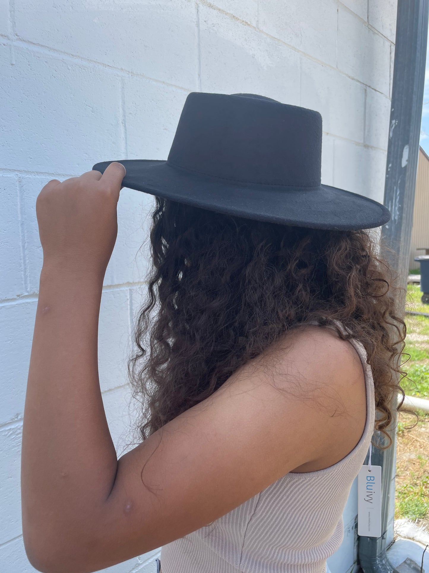UNISEX BLACK WIDE BRIMMED FEDORA HAT