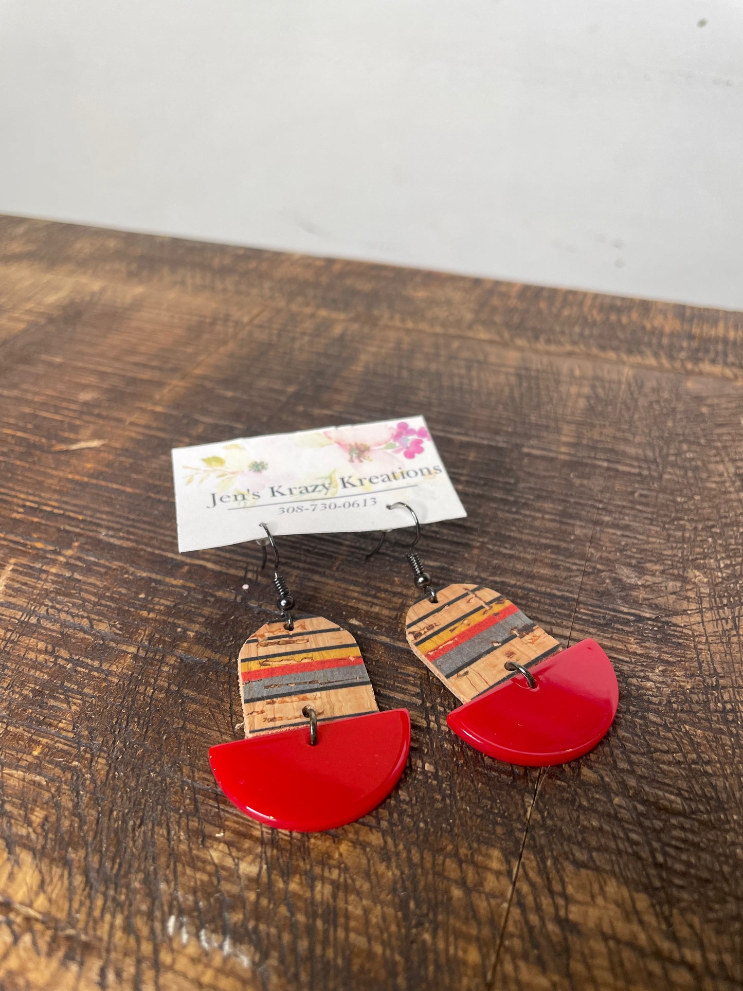 RED AND BROWN FAUX LEATHER AND PLASTIC EARRINGS