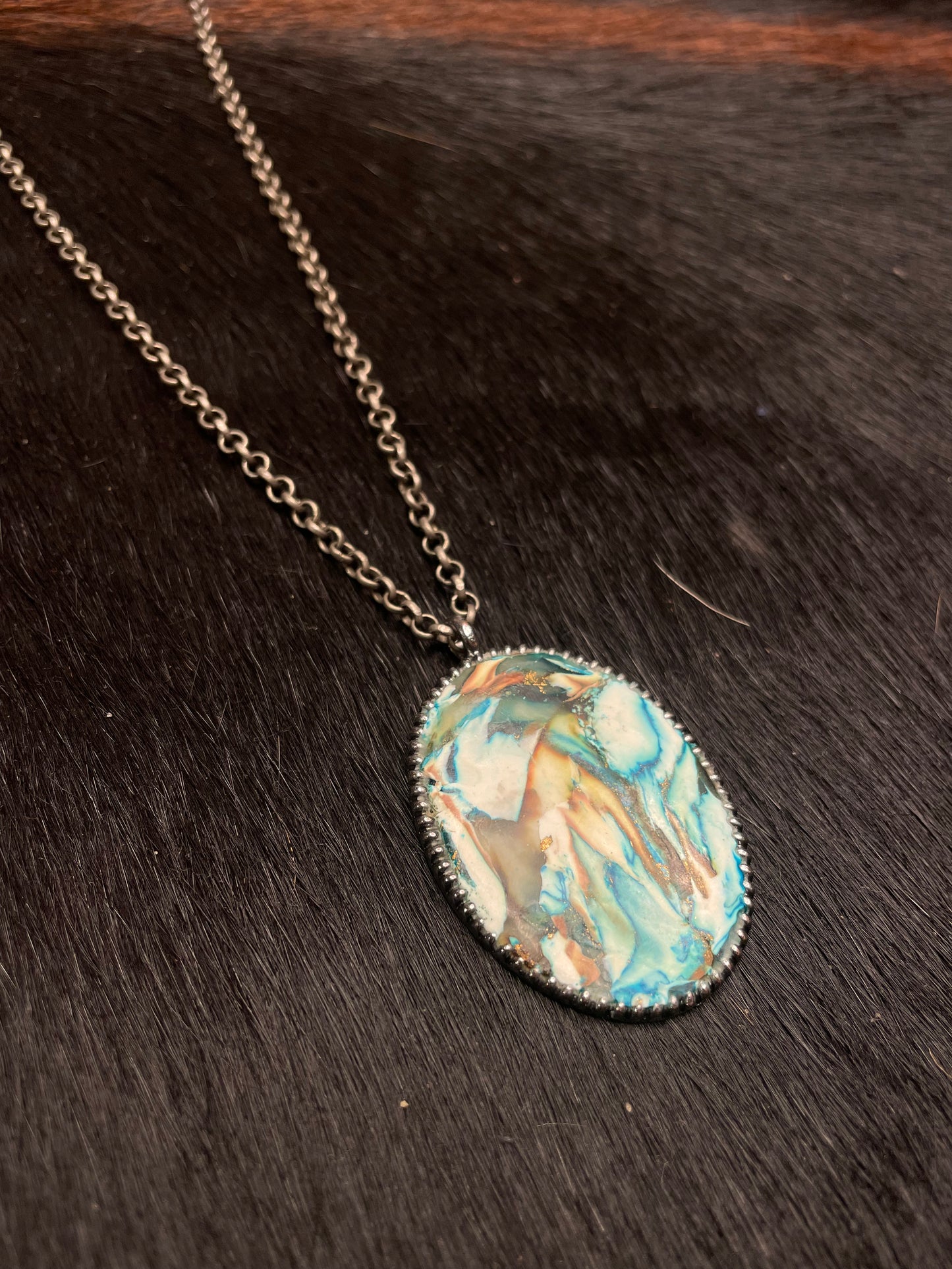 BRUSHED BRONZE CHAIN WITH MARBLED TURQUOISE MEDALLION NECKLACE