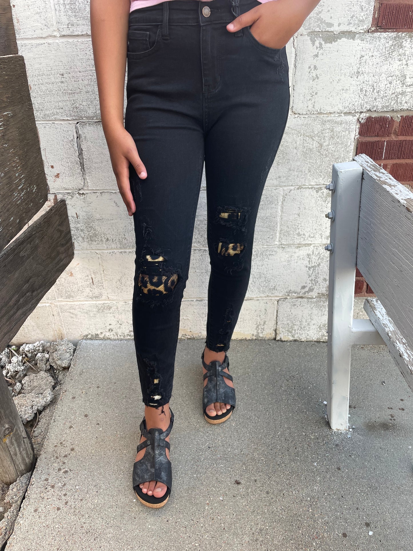 WOMENS BLACK MID RISE SKINNY FIT DISTRESSED JEANS