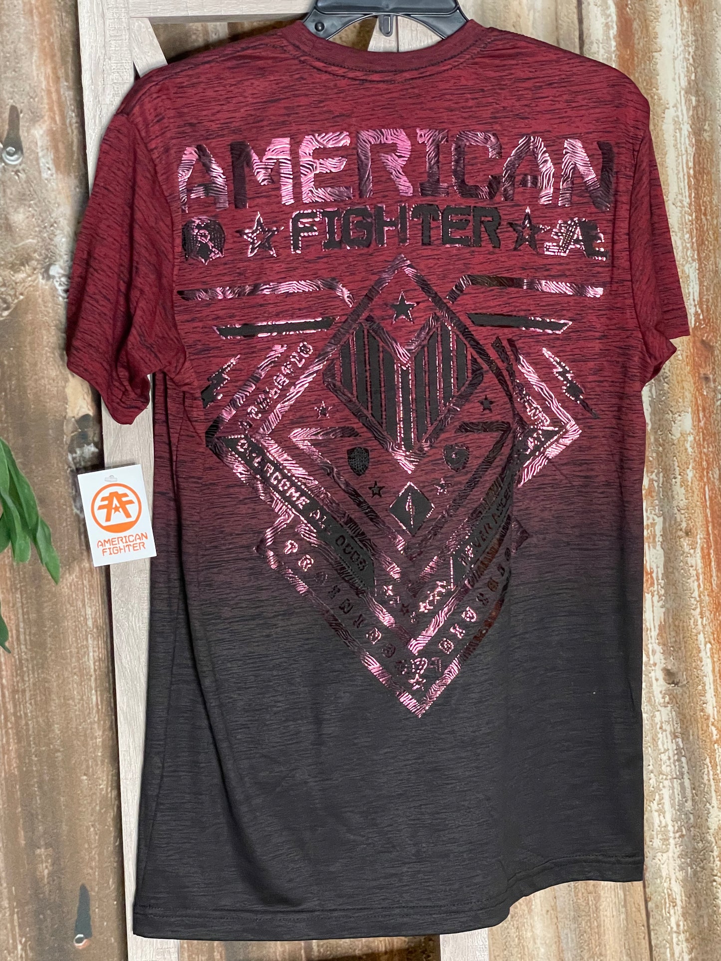 MEN'S MAROON GRAPHIC SHORT SLEEVE T-SHIRT