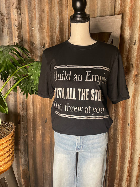 WOMENS GRAPHIC T-SHIRT BUILD AN EMPIRE
