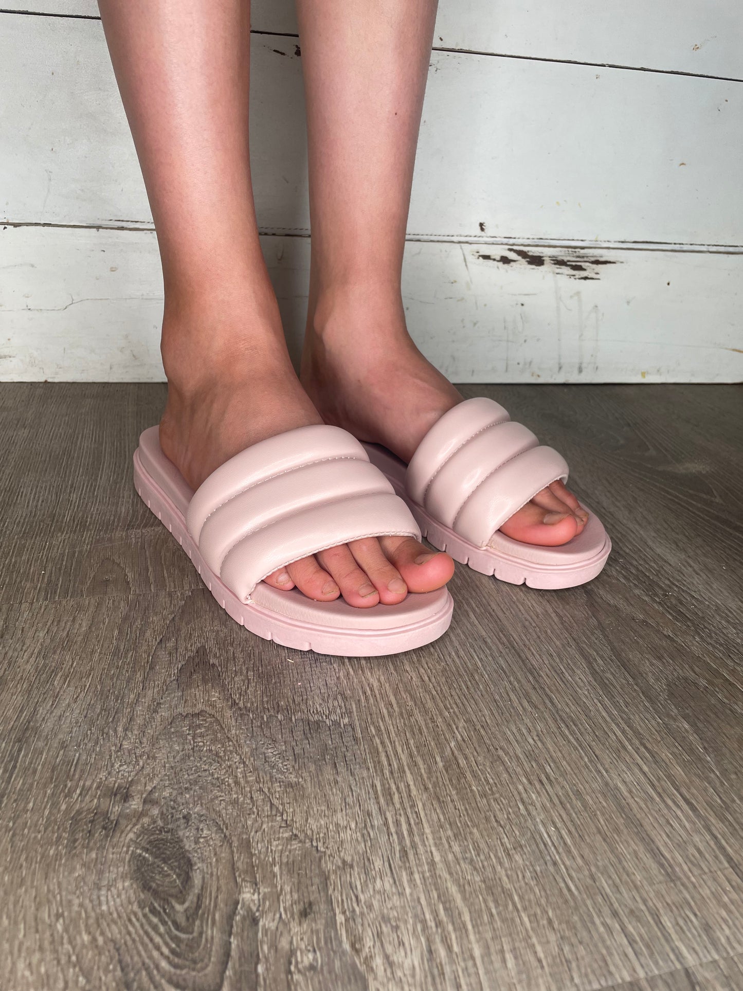 WOMENS BLUSH PINK SLIP ON FOOTWEAR