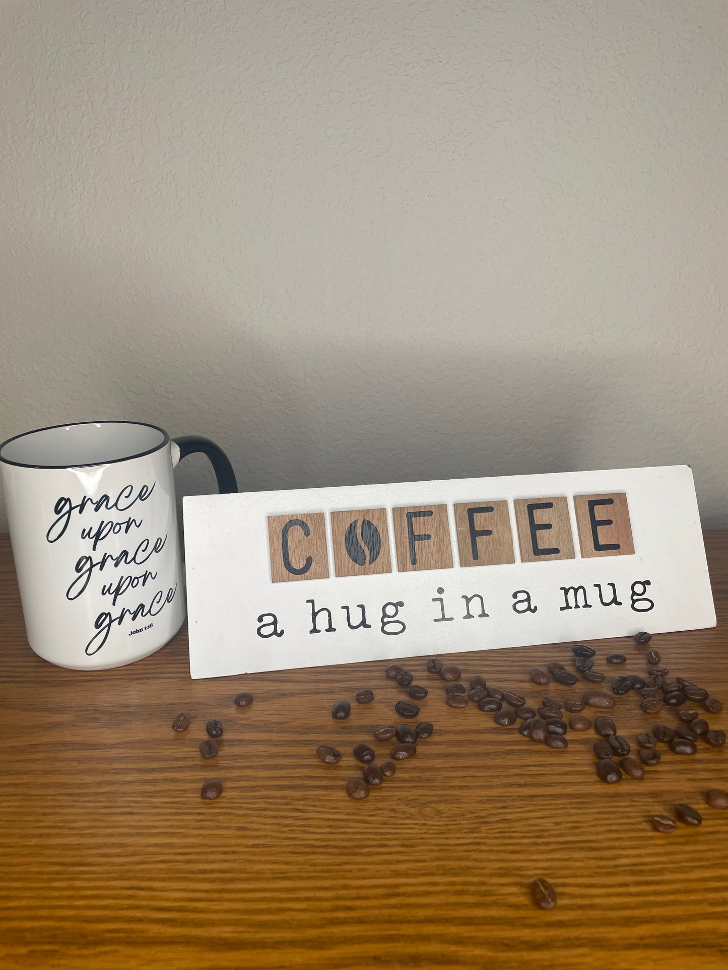 WOODEN TRIANGULAR COFFEE HUG