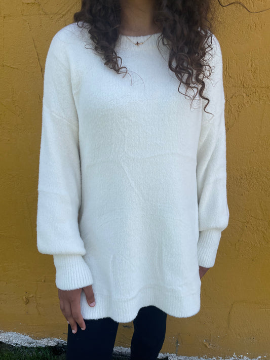 WOMENS IVORY SWEATER