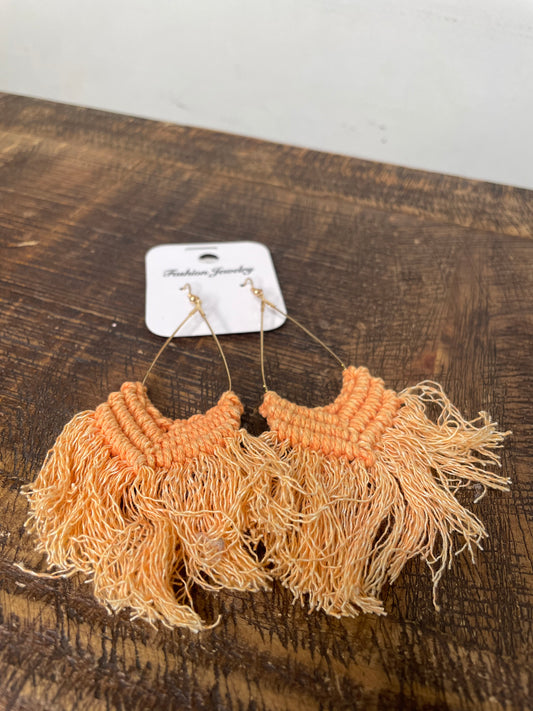 ORANGE MACRAME EARRINGS