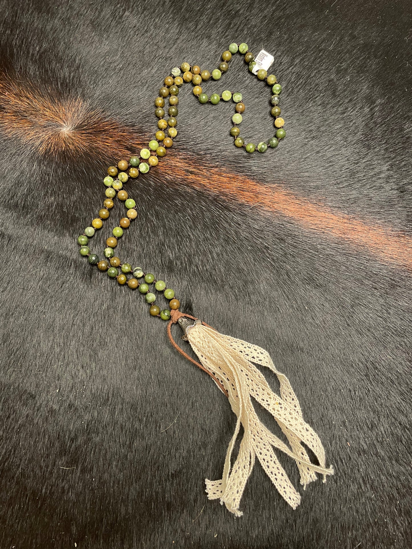 GREEN BEADED LACE TASSEL NECKLACE