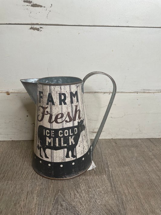 METAL PITCHER FARM FRESH